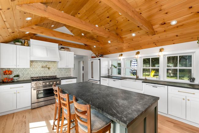 8 Hayward Rd, House other with 3 bedrooms, 3 bathrooms and null parking in Plainfield NH | Image 41