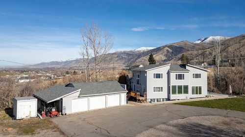 415 Panoramic Dr, Hyrum, UT, 84319-1168 | Card Image