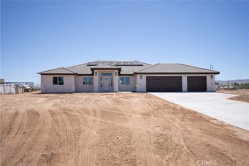 11441 5th Ave, Hesperia, CA, 92345-2005 | Card Image