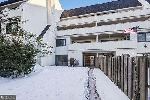 194 Summit House, WEST CHESTER, PA, 19382-6550 | Card Image