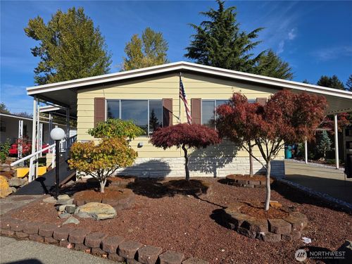 spc-134-11436 Se 208th St, Kent, WA, 98031-4135 | Card Image