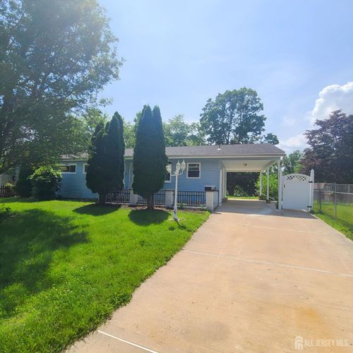 15 Clemson Rd, Parlin, NJ, 08859-1205 | Card Image