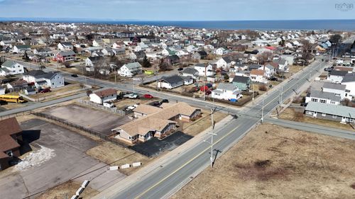 507 King St, New Waterford, NS, B1H3Y8 | Card Image