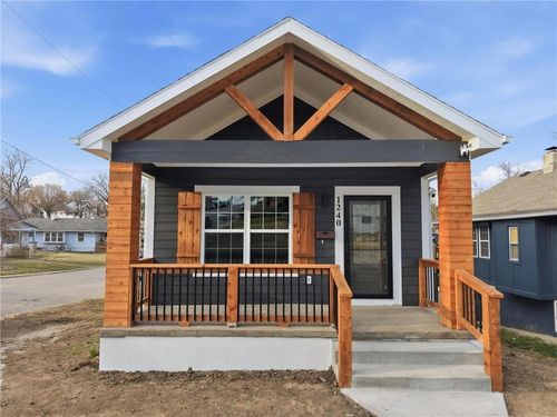 1240 Riverview Ave, Kansas City, KS, 66102-5128 | Card Image