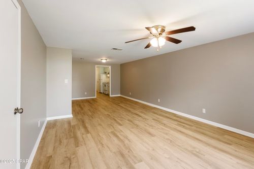 6406 Chipewa St, Panama City, FL, 32404-7907 | Card Image