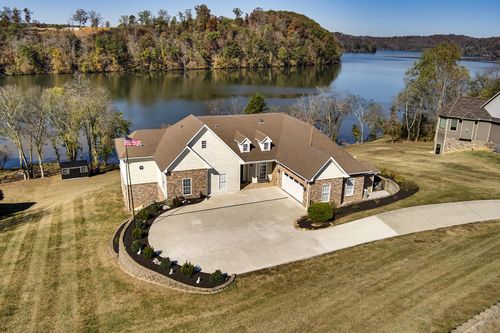 142 Marble View Dr, Kingston, TN, 37763-5612 | Card Image