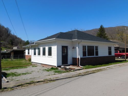 101 Dizney, Evarts, KY, 40828 | Card Image