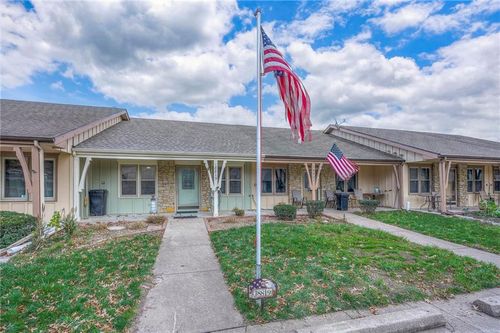 18819 Sunrise Drive, Belton, MO, 64012 | Card Image