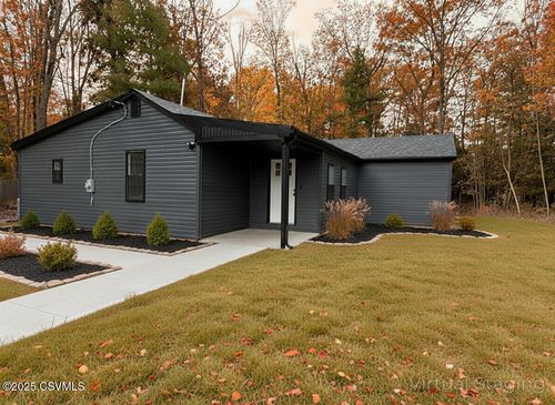 424 N Hunter Hwy, Drums, PA, 18222-2143 | Card Image