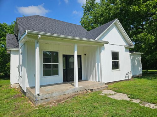 201 N College Ave, Marionville, MO, 65705-9377 | Card Image