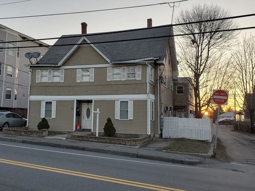 166 Central St, Leominster, MA, 01453-6129 | Card Image