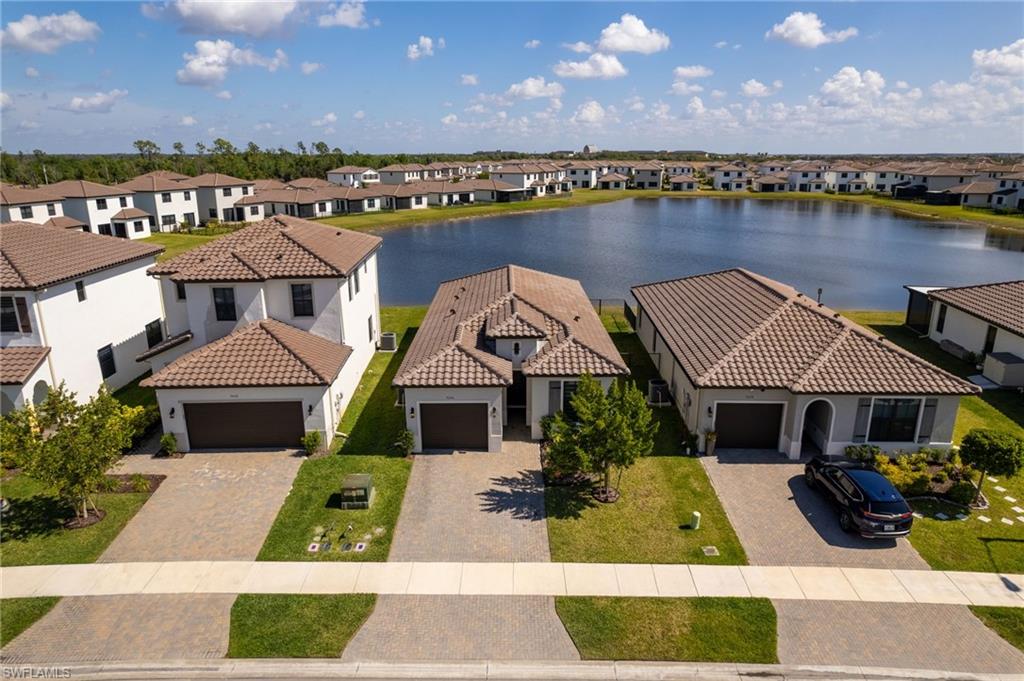 Residential in AVE MARIA 2