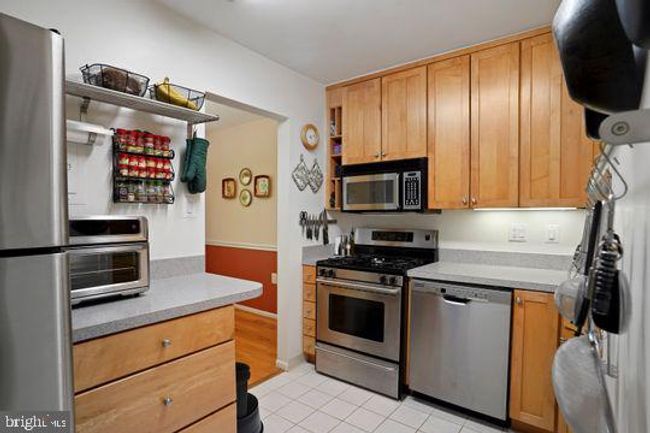 APT-21C - 1521 Northgate Sq, Condo with 3 bedrooms, 2 bathrooms and null parking in RESTON VA | Image 8