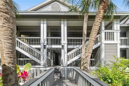 664 Wiggins Bay Dr, NAPLES, FL, 34110-6021 | Card Image