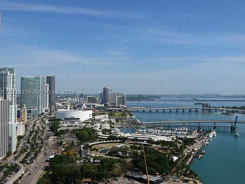 4122-325 S Biscayne Blvd, Miami, FL, 33131-2480 | Card Image