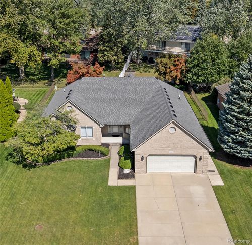 14443 Merci Ave, Sterling Heights, MI, 48313-5629 | Card Image