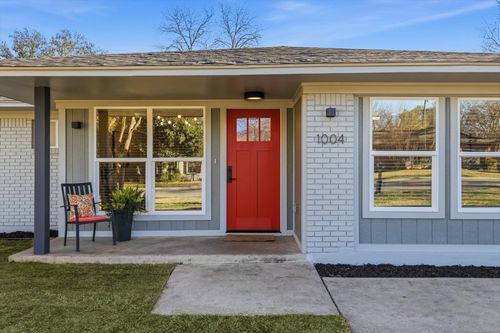 1004 Sierra Dr, Denton, TX, 76209-8744 | Card Image
