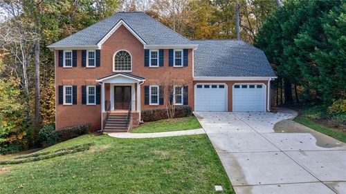 105 Beech Tree Ln, Roswell, GA, 30075-1839 | Card Image