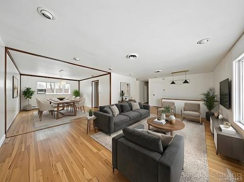 14 Jeffrey Ln, Great Neck, NY, 11020-1608 | Card Image