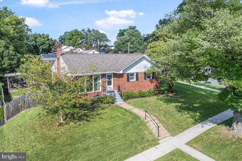 4701 Adrian St, ROCKVILLE, MD, 20853-3450 | Card Image