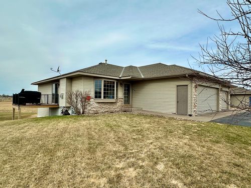 1611 Sequoia Ln, New Richmond, WI, 54017-6667 | Card Image