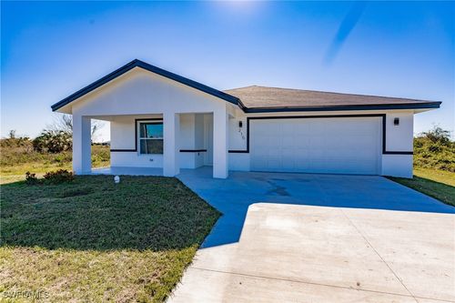 215 Nautilus Ave, LABELLE, FL, 33935 | Card Image