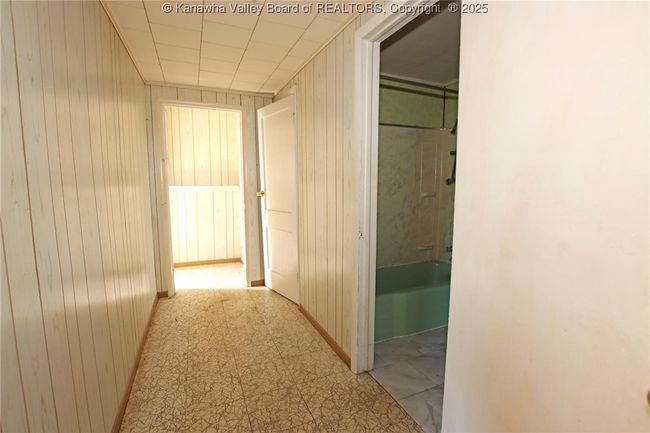 2207 W Virginia Ave, Home with 0 bedrooms, 0 bathrooms and null parking in Dunbar WV | Image 19