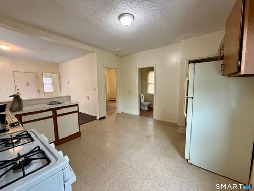 16-132 Locust Street, Waterbury, CT, 06704 | Card Image