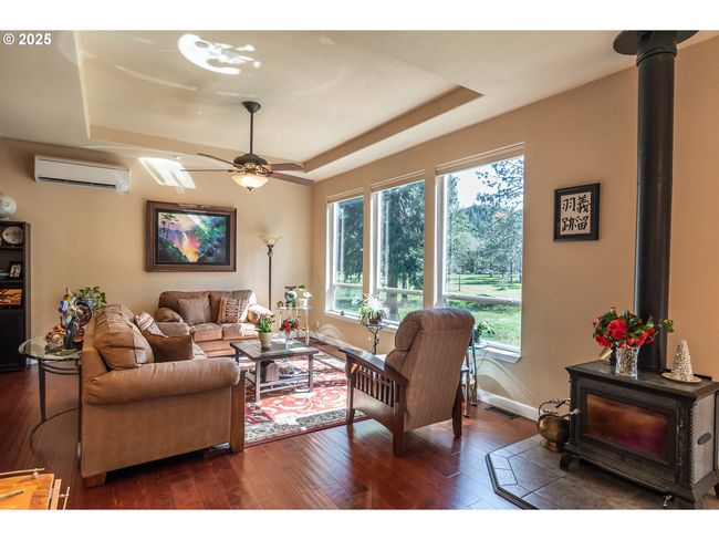 22638 Tiller Trail Hwy, House other with 4 bedrooms, 3 bathrooms and 2 parking in Days Creek OR | Image 12