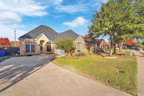 636 Huntington Ln, Allen, TX, 75002-5816 | Card Image