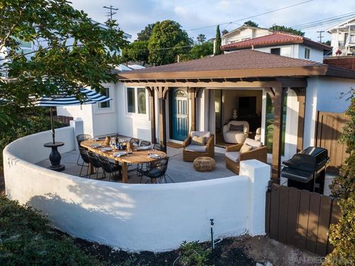 1915 Montgomery Ave, Cardiff by the Sea, CA, 92007-1630 | Card Image