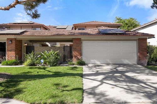 15717 Rosehaven Ln, Canyon Country, CA, 91387 | Card Image