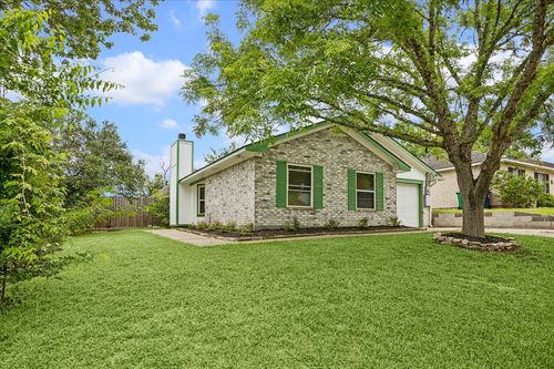 206 Lockett St, Brenham, TX, 77833-3025 | Card Image
