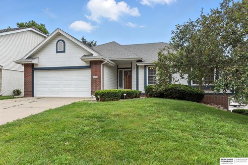 1422 N 155th Ave, Omaha, NE, 68154-3738 | Card Image