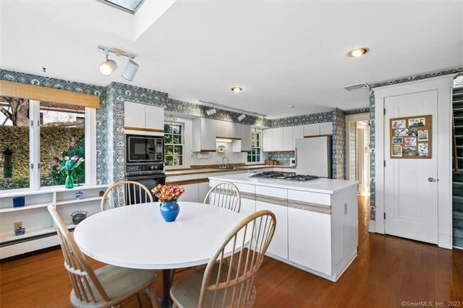 27 Spring Glen Ter, House other with 5 bedrooms, 4 bathrooms and null parking in Hamden CT | Image 11
