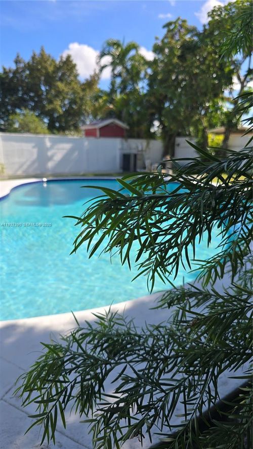 0-6550 Sw 26th St, Miami, FL, 33155-2951 | Card Image