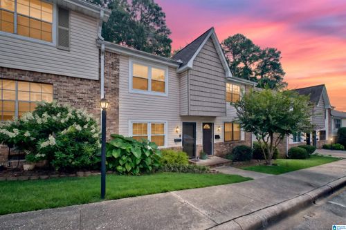 2725-2725 Southbury Cir, VESTAVIA HILLS, AL, 35216-3510 | Card Image