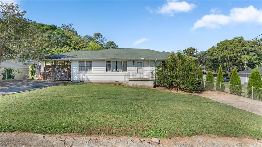 Davis Dr, Smyrna, GA 30080