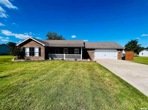 1414 E Willow Dr, Marion, IL, 62959-5911 | Card Image
