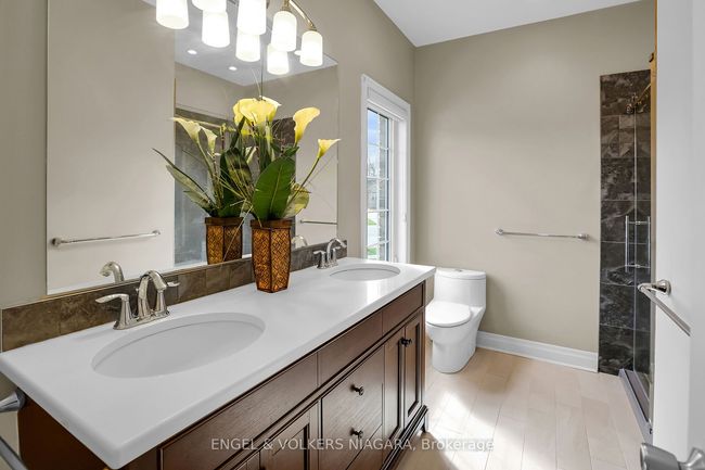 28 Cherry Ridge Blvd, House other with 4 bedrooms, 4 bathrooms and 4 parking in Fenwick ON | Image 12