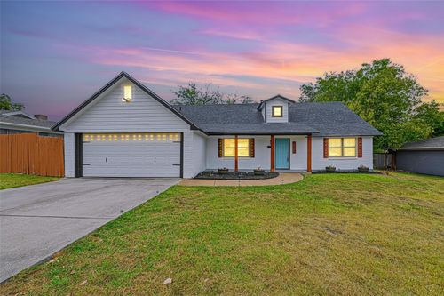 5225 Ruston Ave, Fort Worth, TX, 76133-2305 | Card Image