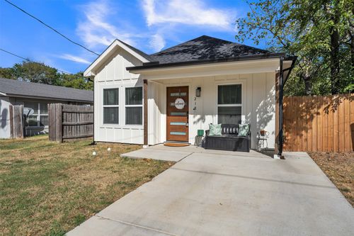 218 Locust Street S, Sulphur Springs, TX, 75482 | Card Image
