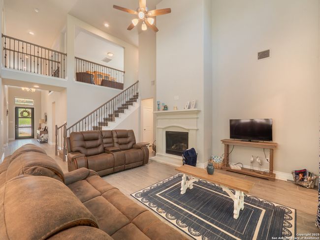 184 Cimarron Crk, House other with 4 bedrooms, 4 bathrooms and null parking in Boerne TX | Image 9