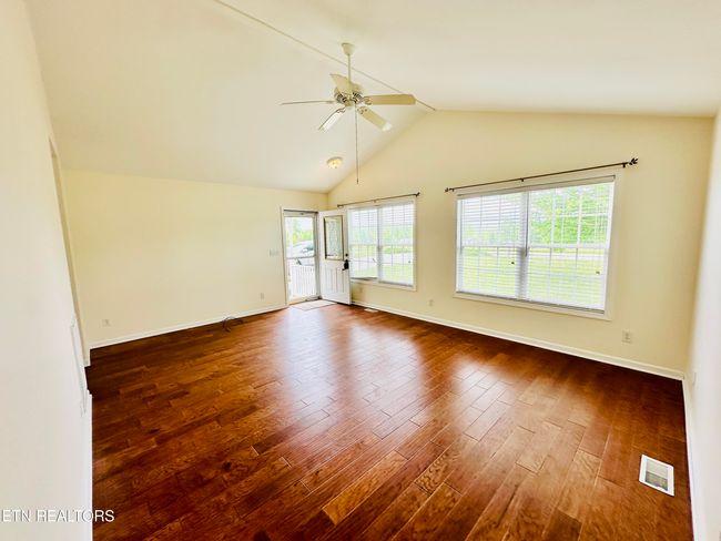 813 Clear Creek Pkwy, House other with 4 bedrooms, 3 bathrooms and null parking in Clarkrange TN | Image 22