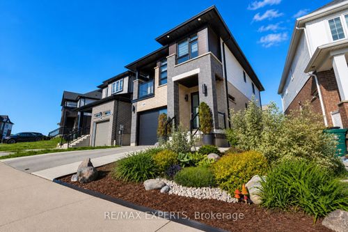 228 Woodbine Ave, Kitchener, ON, N2R1Y5 | Card Image