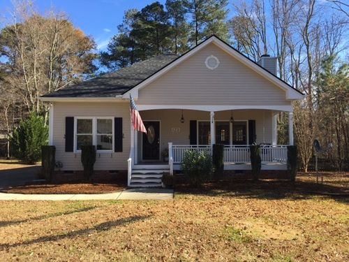 123 Forest Green Dr, Cary, NC, 27511-3844 | Card Image