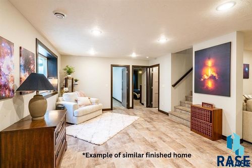 1111 N Union Ave Avenue, Madison, SD, 57042 | Card Image