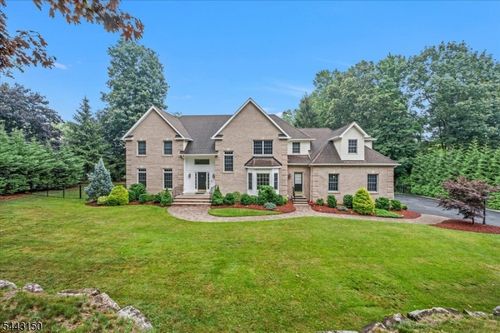1 Barbara Dr, Randolph, NJ, 07869-4140 | Card Image