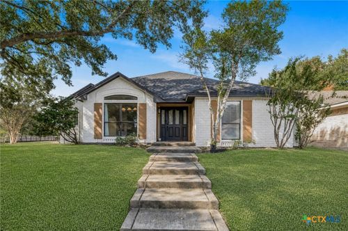 301 Trentwood Cir, Victoria, TX, 77901-2536 | Card Image