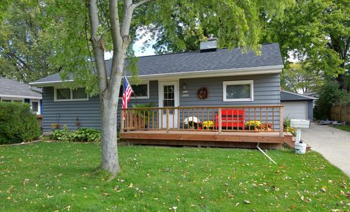 W167N8446 Theodore Avenue, Menomonee Falls, WI, 53051 | Card Image